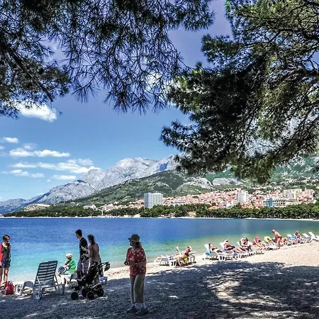Appartamento Beautiful In With Wi-fi Makarska